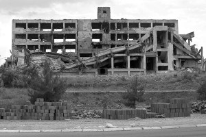 macerie-palazzo-kosovo