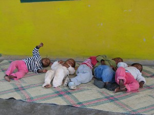 riposo-bambini-madagascar